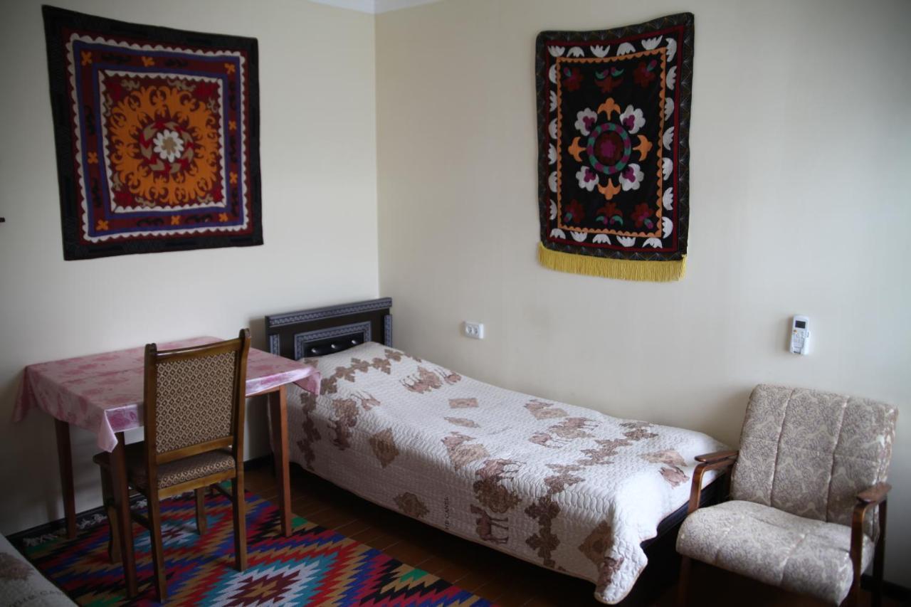 Art Guest House Usto Buchara Buitenkant foto